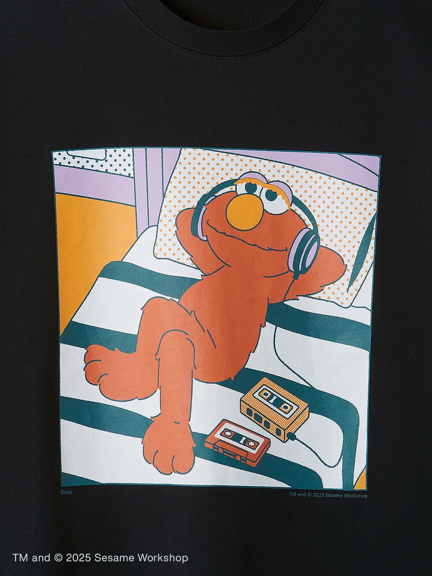 UNISEX】エルモ アートTシャツ（TAPE）(トップス)｜SESAME STREET