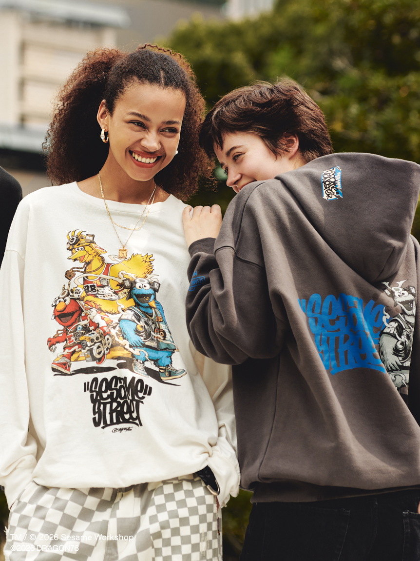 UNISEX】【SESAME STREET MARKET×Dragon76】フーディ(トップス