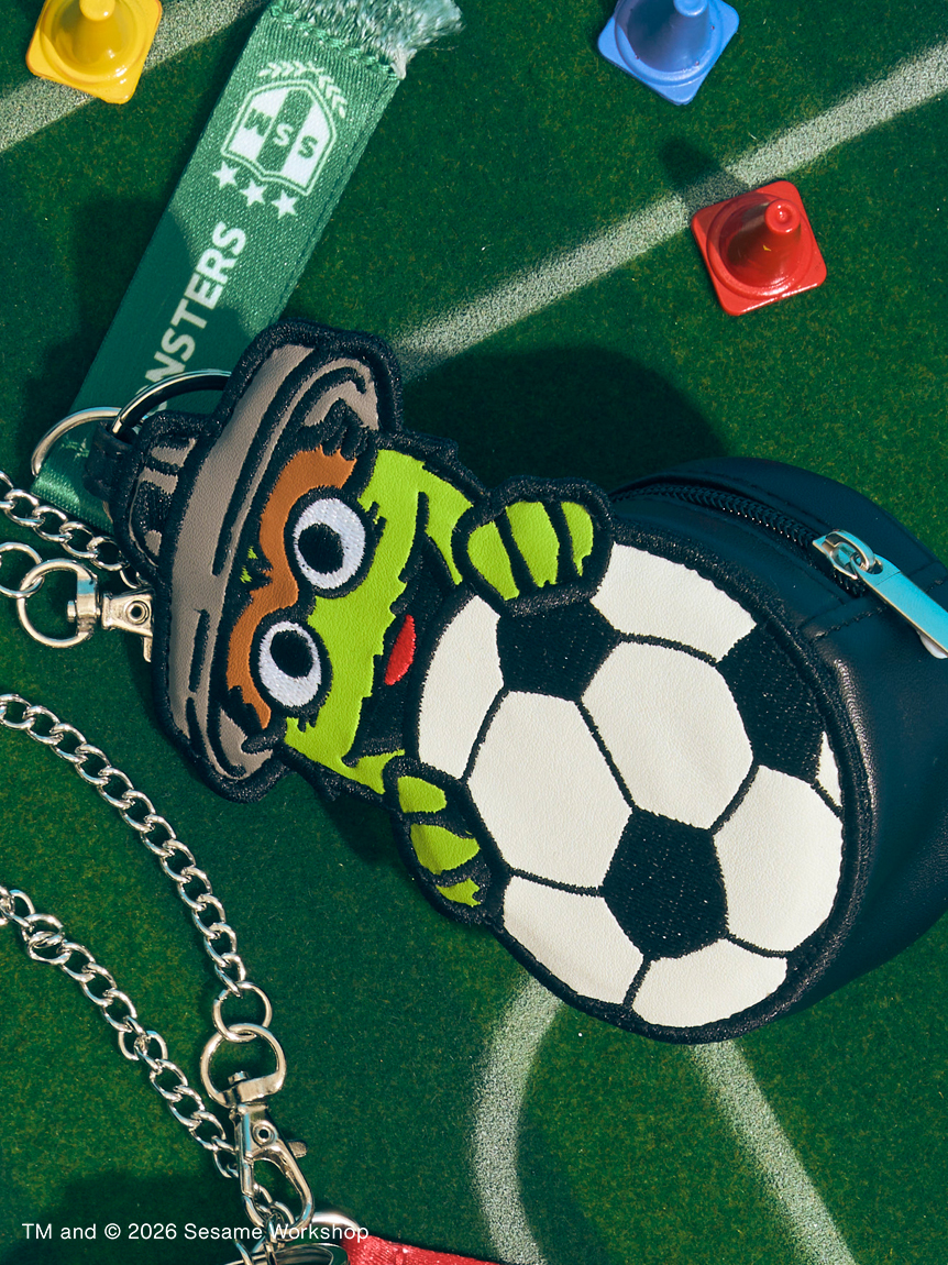ダイカットポーチ（SOCCER）(ポーチ)｜SESAME STREET MARKET/公式通販