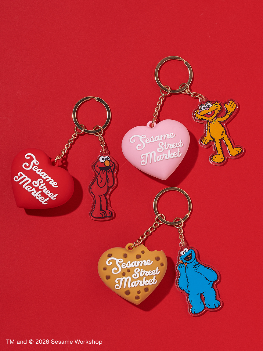 BIG HUGS,BIG HEARTS】ハートチャーム(キーホルダー)｜SESAME STREET
