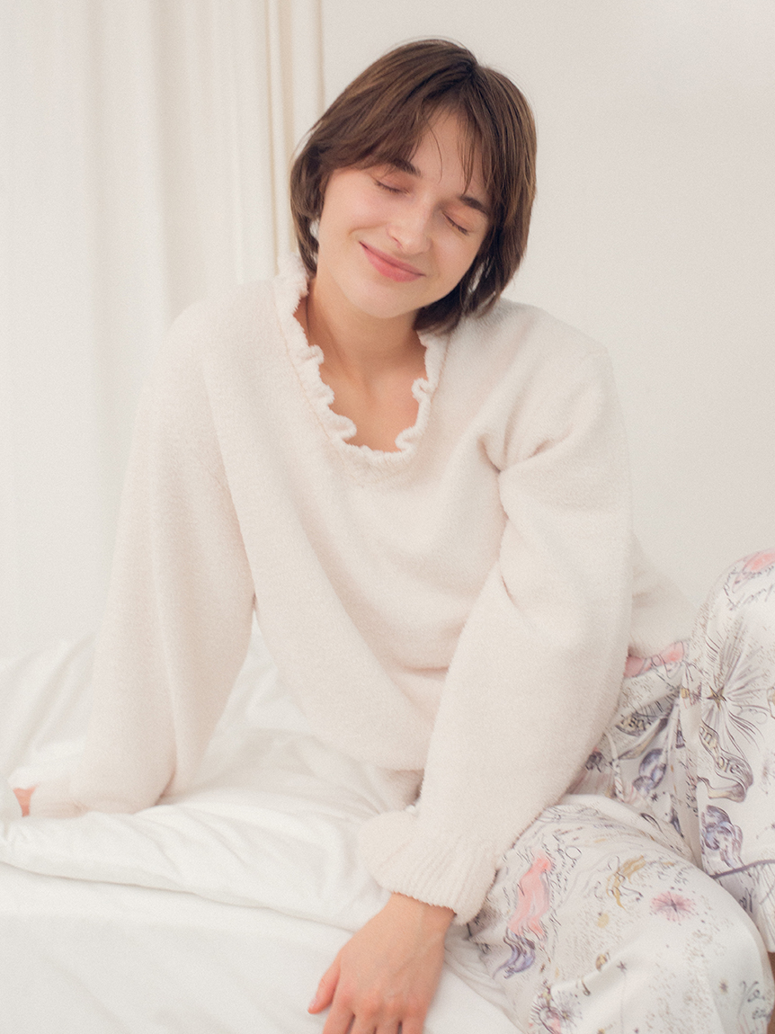 【イヴルルド遙華×SNIDEL HOMEコラボ】フリルカラーニットプルオーバー