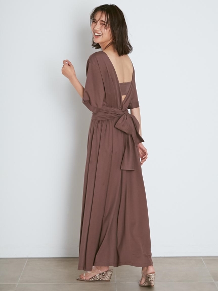 バックオープンカットワンピース