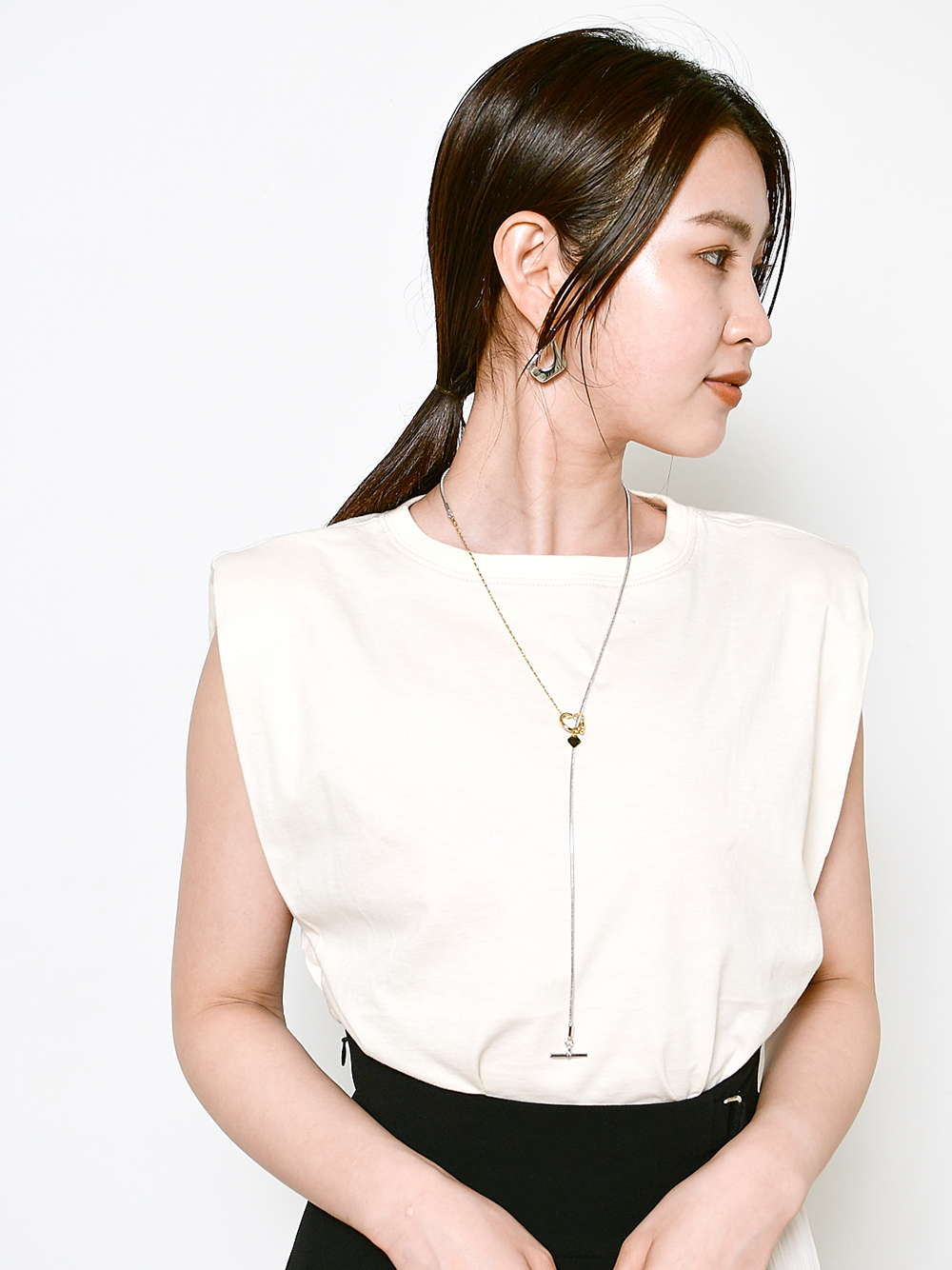 Sustainaショルダーパデットカットプルオーバー