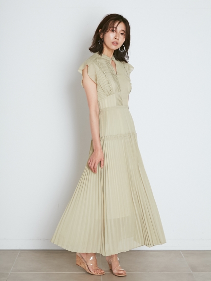 プリーツロングワンピース