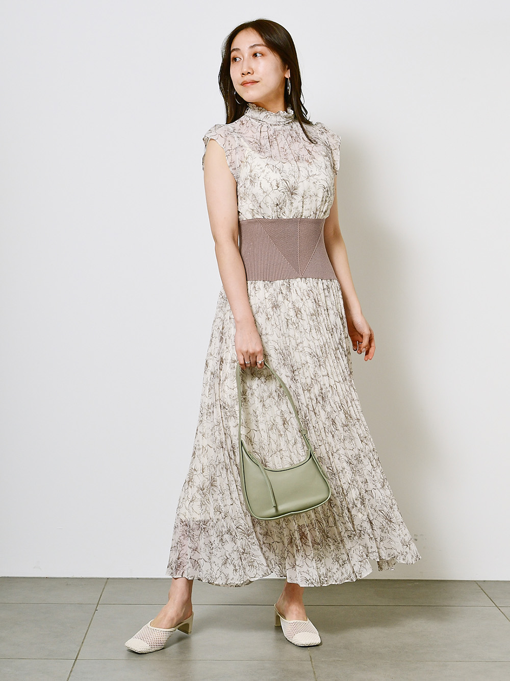 ウエストリブプリーツワンピース