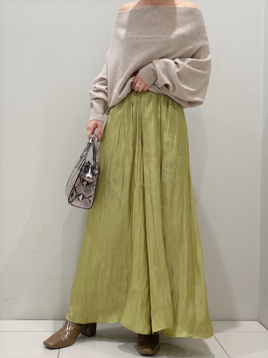 サテンスカートライクパンツ