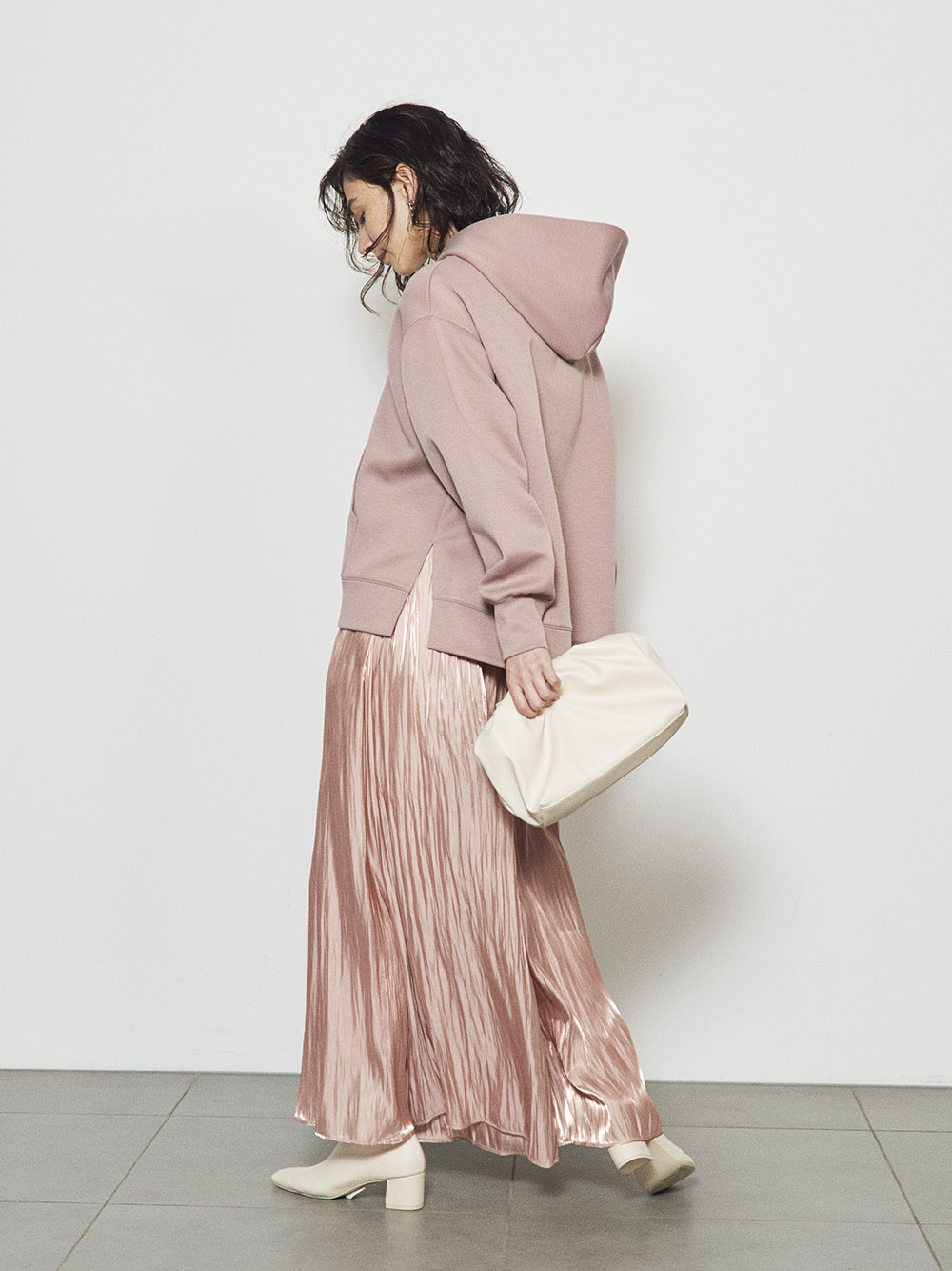 サテンスカートライクパンツ