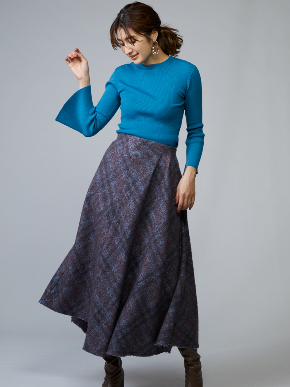 アシメントリーデザインスカート