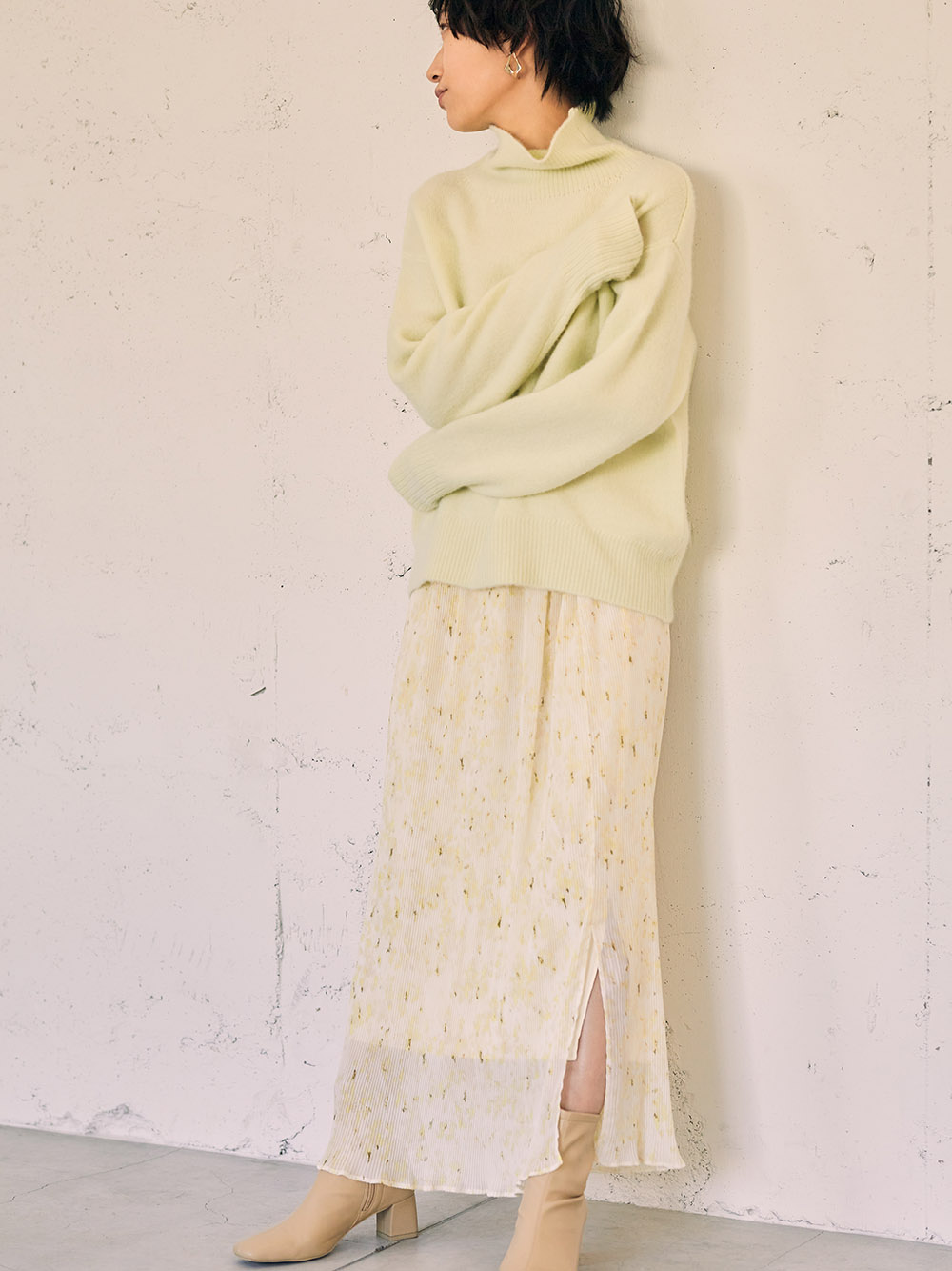 シフォンプリーツプリントタイトスカート