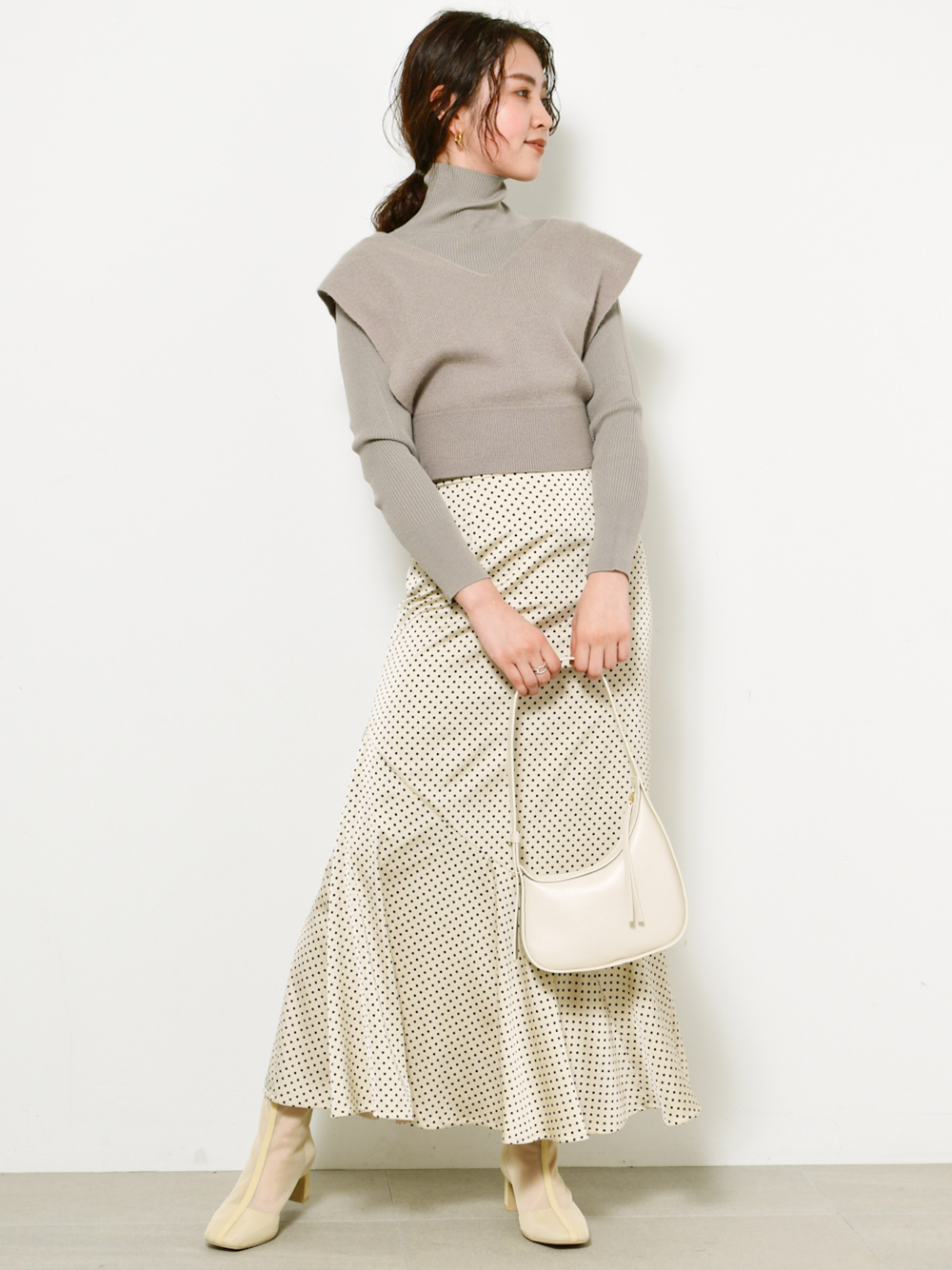 ドットジャガードナロースカート