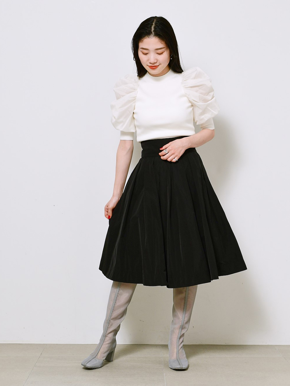 タフタミモレスカート