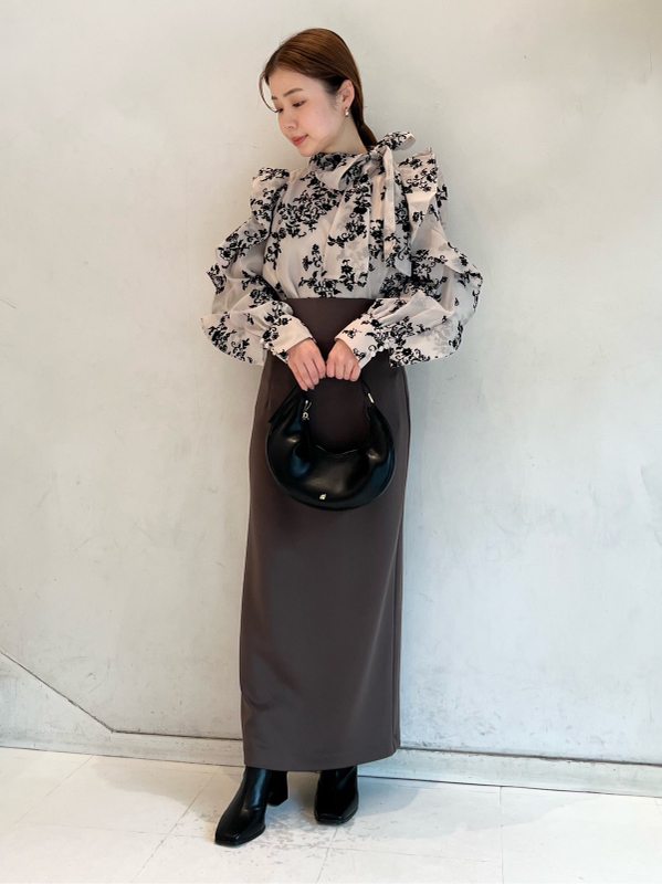 大人気! スナイデル❤︎SNIDEL❤︎未使用❤︎今期❤︎シンプルタイト 