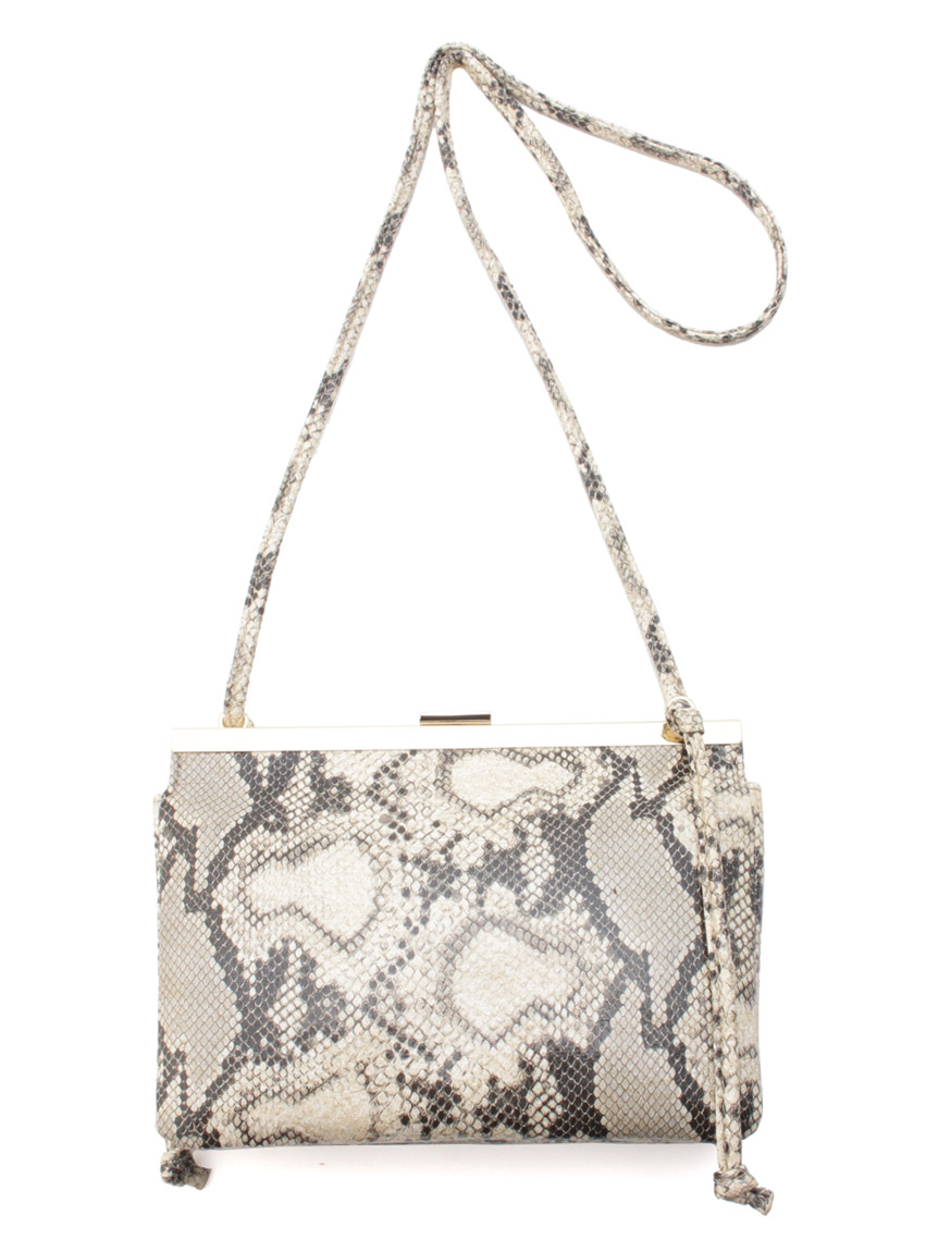 ソフトレザーショルダーBAG