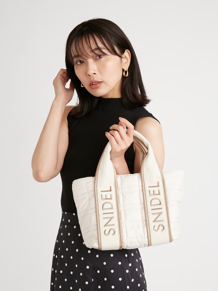 完売♥️新作新品✨ SNIDEL キルティングロゴバッグ - バッグ