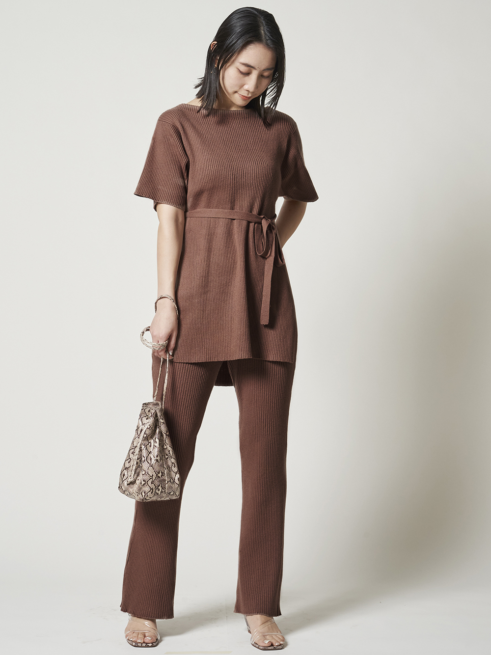 リブニットセットアップ