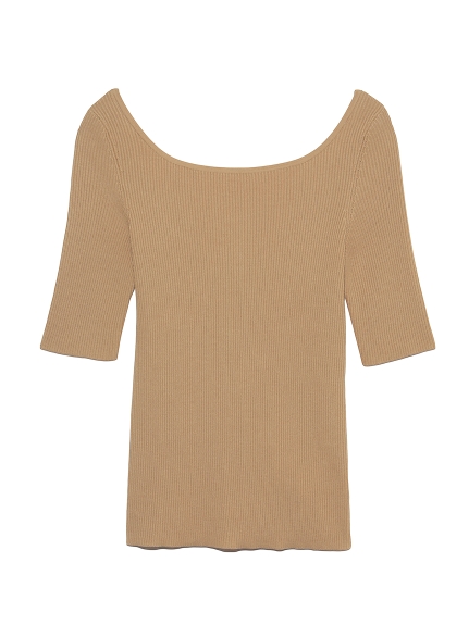 ボタンディティールニットプルオーバー