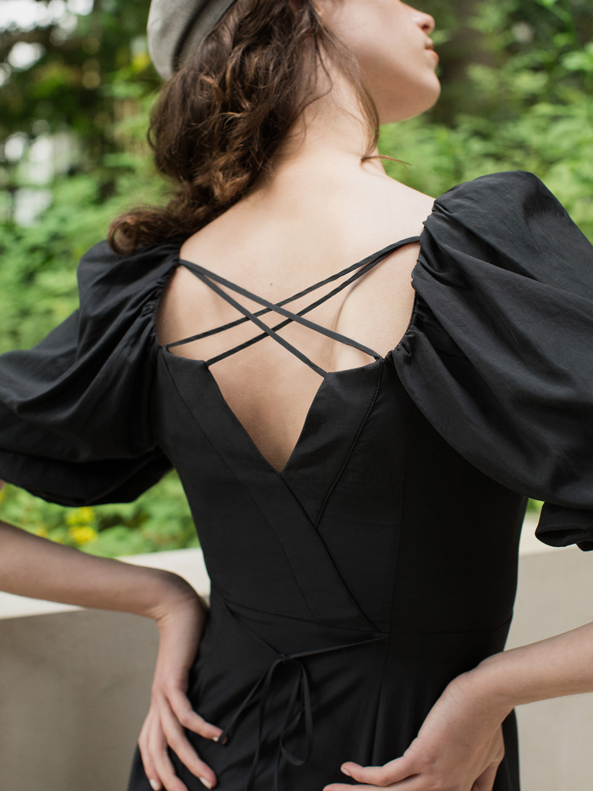 スナイデル バックデザインヘムボリュームワンピース