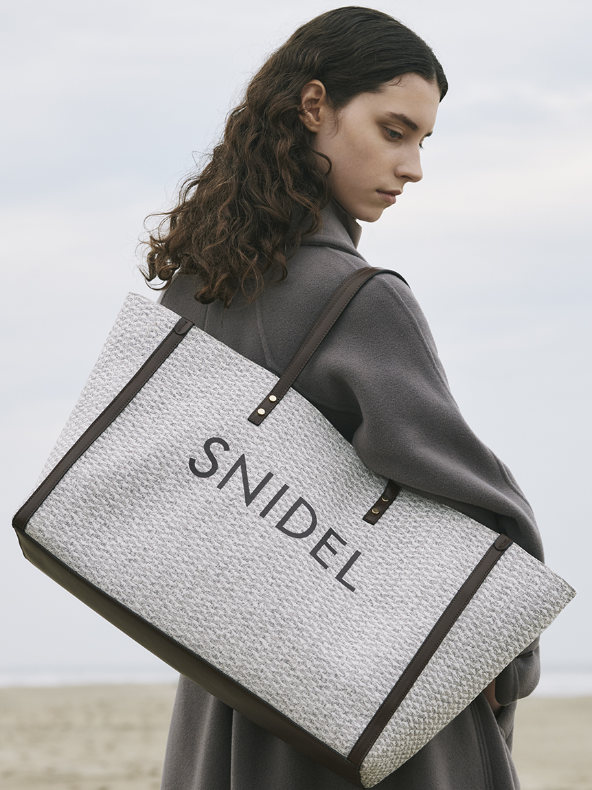 オーバーサイズロゴトートバッグ トートバッグ バッグ Snidel スナイデル の通販サイト 公式