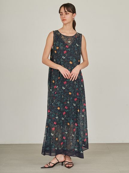 styling/（スタイリング）の「ドットミディワンピース