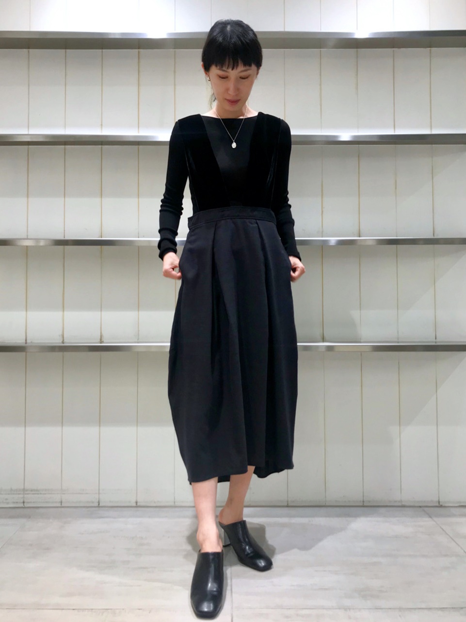 ベルベットサスペンダーワンピース その他 ワンピース Styling スタイリング の通販サイト 公式