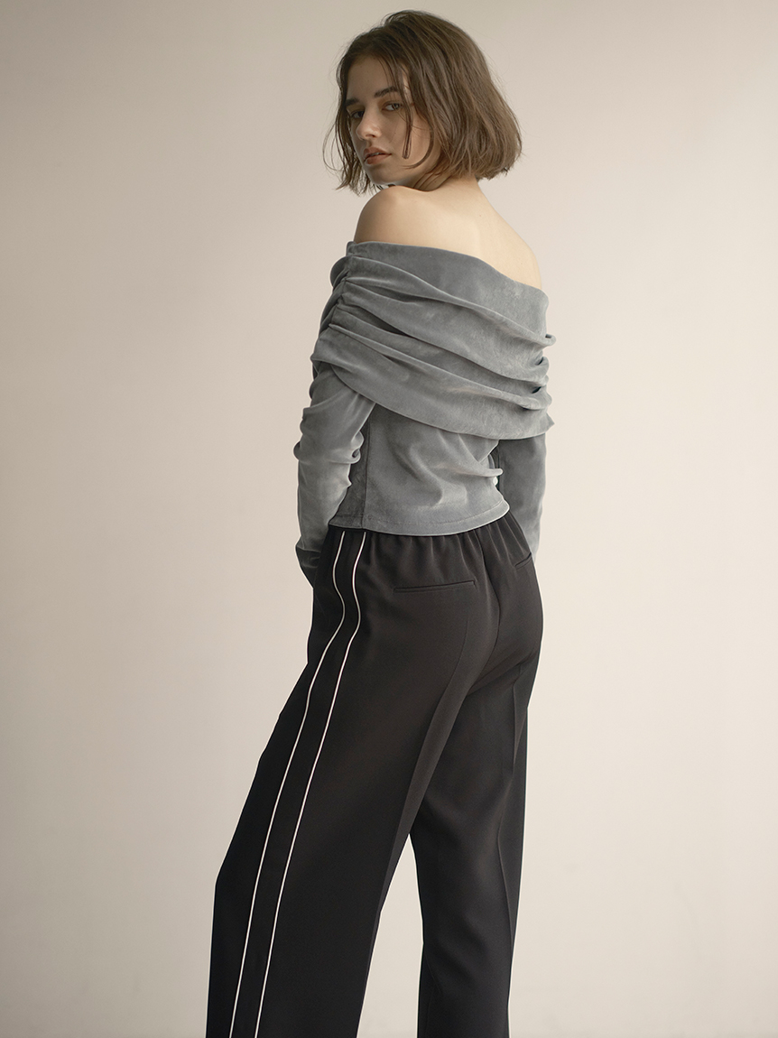 フロッキーチュールオフショルプルオーバー(Tシャツ・カットソー